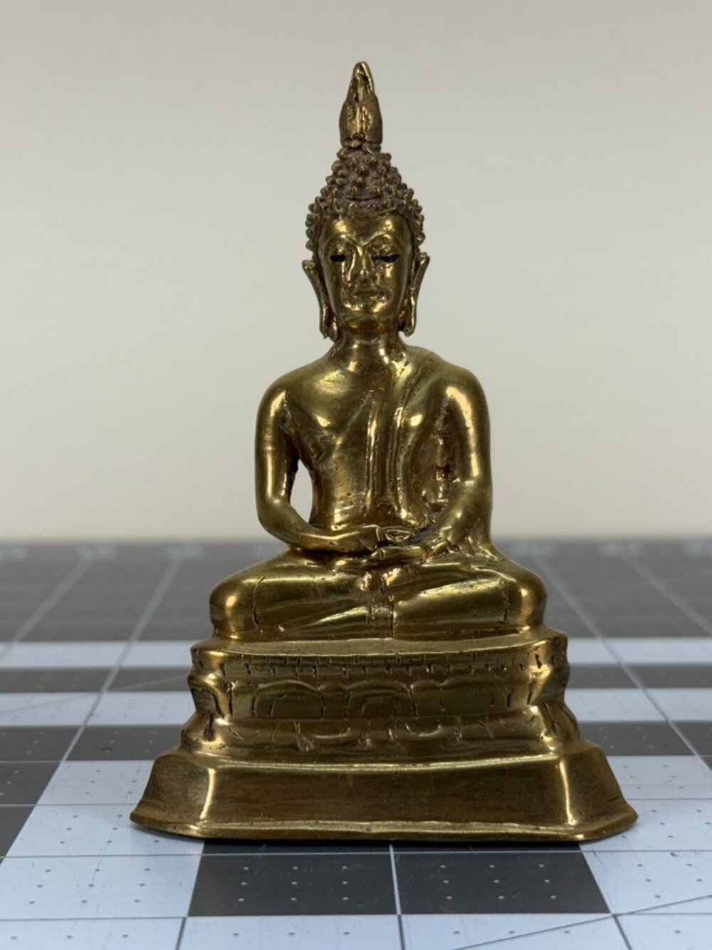 Vintage Mid Century Brass Seated Meditation Buddha 4 Inch Miniature Statue